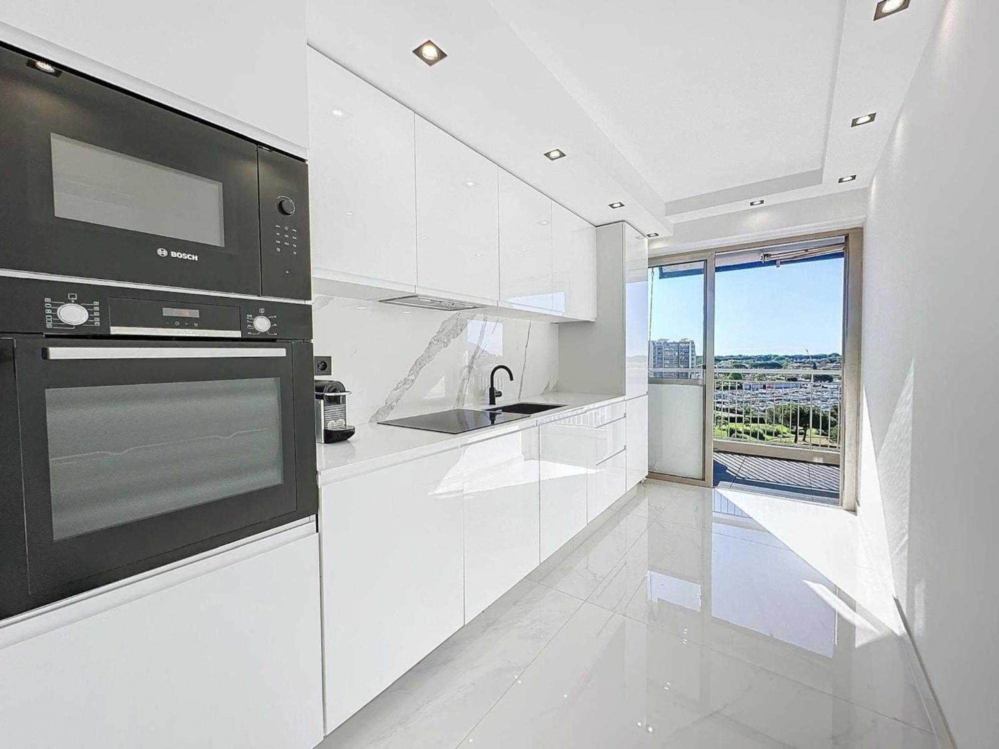 Modern - Ac-1br- 4p - *